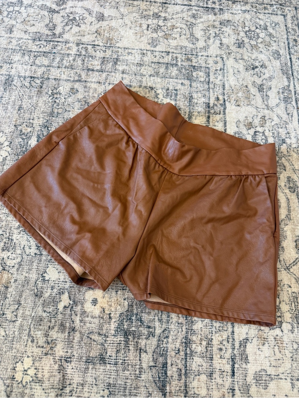 Commando High-Waist Faux Leather Shorts - Chestnut Brown